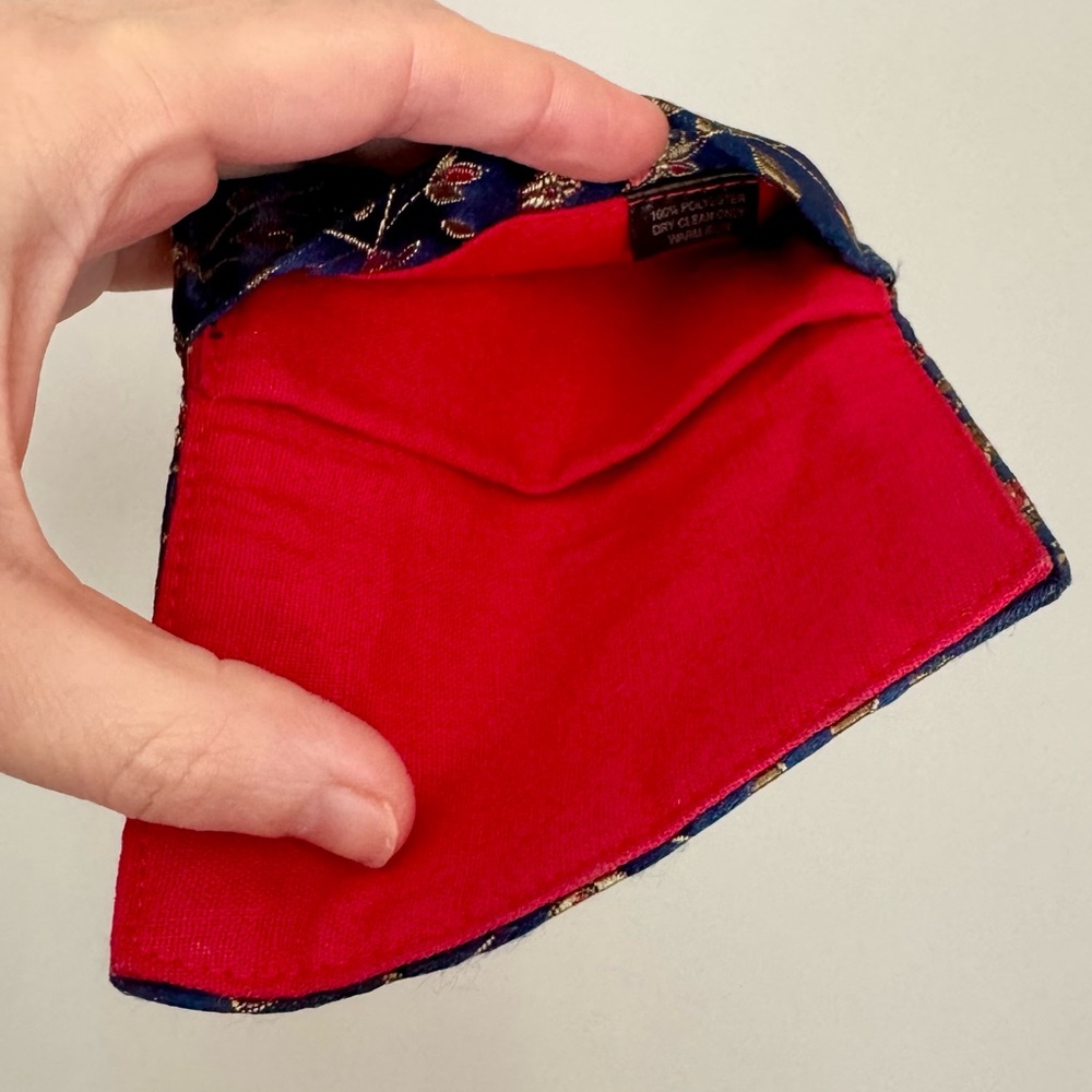Vintage Chinese Floral Silk Embroidered Fold-Over Card Holder Wallet, Navy Blue - Picture 16 of 16
